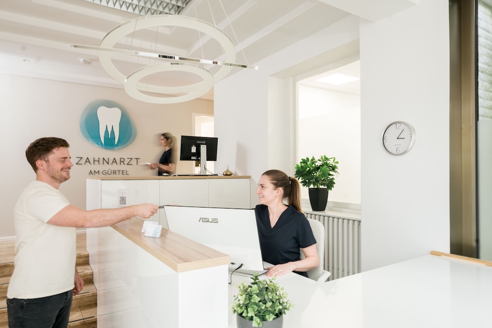 zahnarzt-koeln-lindenthal-empfang zahnarzt-koeln-lindenthal- empfang